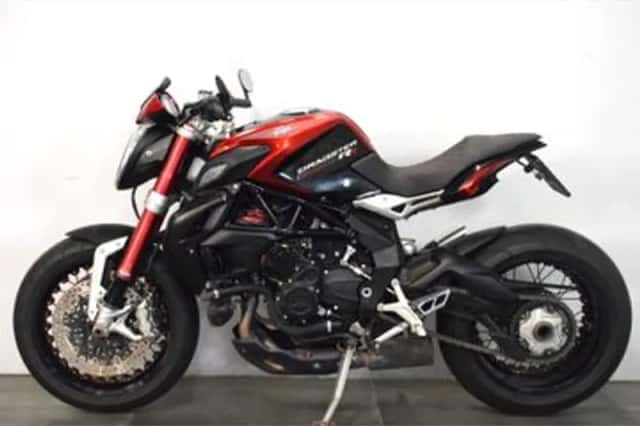 MV Agusta Brutale 800 (2015) thumbnail 2
