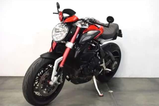 MV Agusta Brutale 800 (2015) thumbnail 4