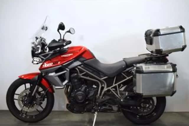 Triumph Tiger 800 XRT (2017) thumbnail 2