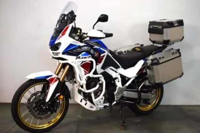 Honda CRF1100L Africa Twin Adventure Sports (2023) thumbnail 1