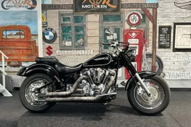Yamaha XV 1600 Wildstar (2004) thumbnail 1