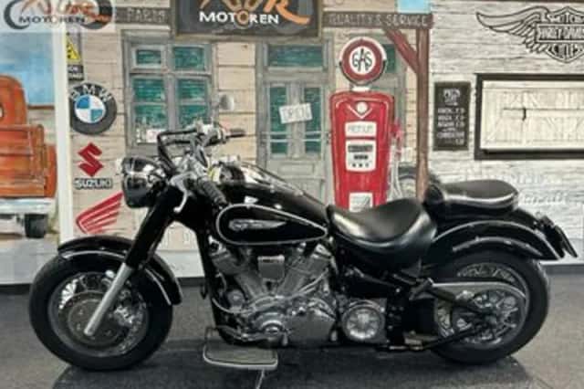 Yamaha XV 1600 Wildstar (2004) thumbnail 3