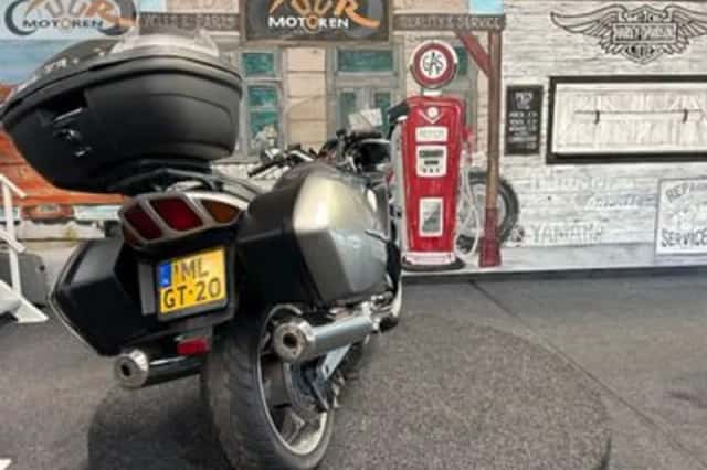 Yamaha FJR1300 (2004) thumbnail 3