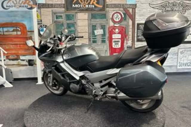 Yamaha FJR1300 (2004) thumbnail 5