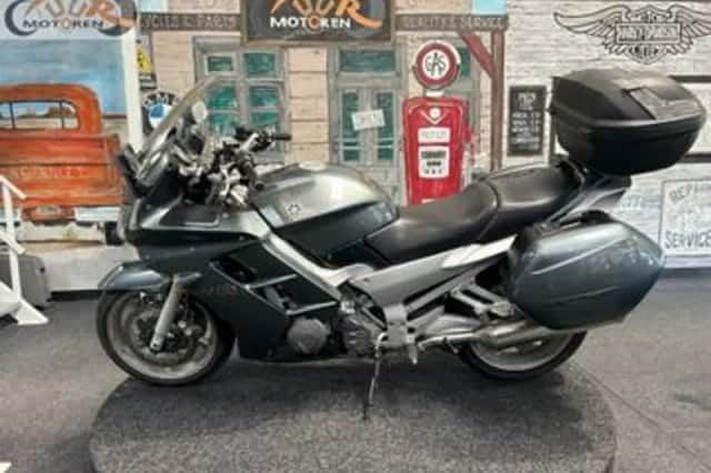 Yamaha FJR1300 (2004) thumbnail 6