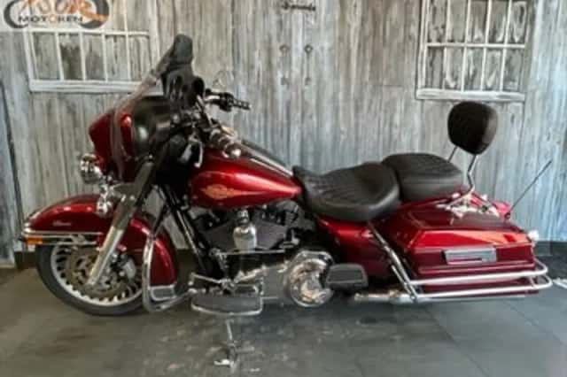 Harley-Davidson Electra Glide Classic (2010) thumbnail 2