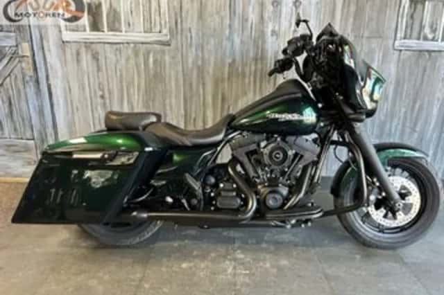 Harley-Davidson Street Glide (2015) thumbnail 1