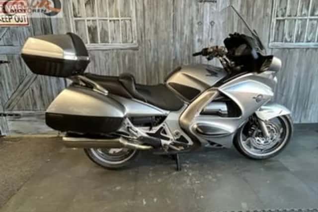 Honda ST 1300 PAN European (2005) thumbnail 1
