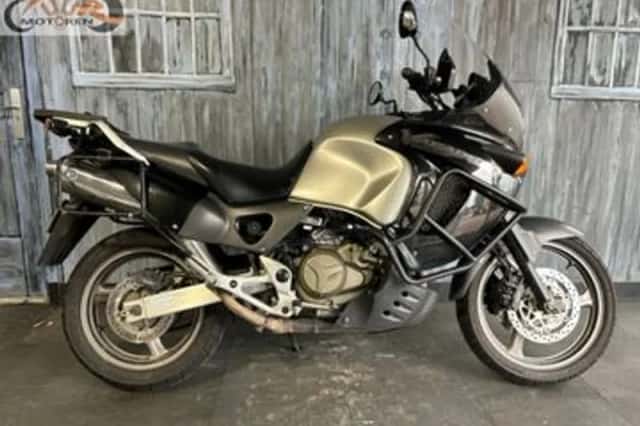 Honda XL 1000 V Varadero (2000) thumbnail 1