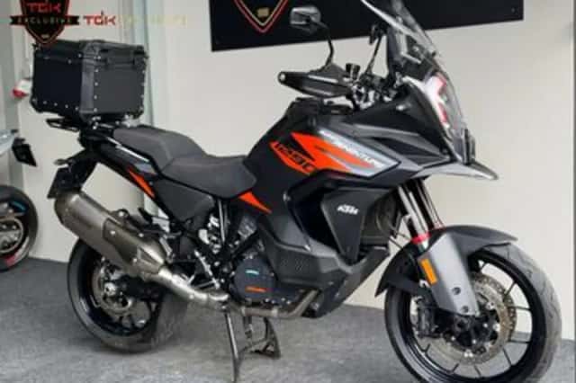 KTM 1290 Super Adventure (2023) thumbnail 1
