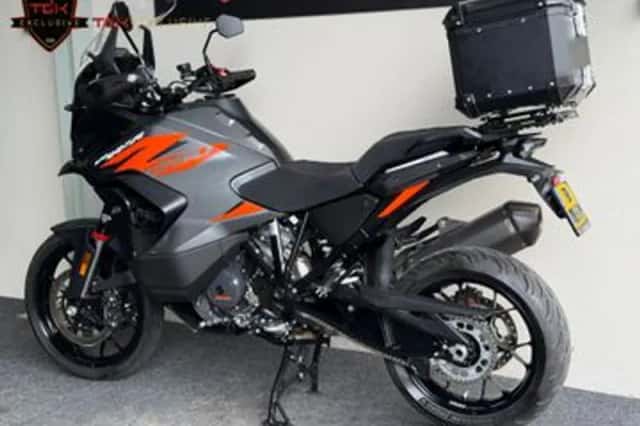 KTM 1290 Super Adventure (2023) thumbnail 4