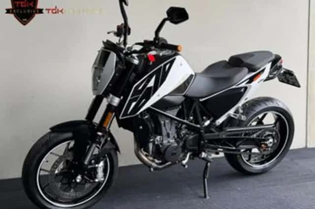 KTM 690 Duke (2017) thumbnail 6