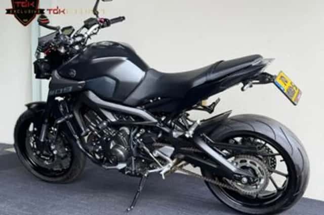 Yamaha MT-09 (2017) thumbnail 4