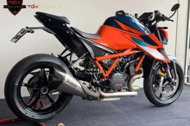 KTM 1290 SuperDuke R (2021) thumbnail 3