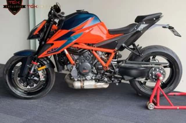 KTM 1290 SuperDuke R (2021) thumbnail 5