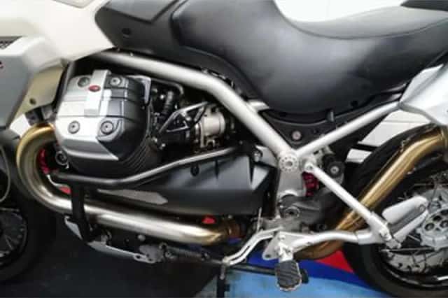 Moto Guzzi Stelvio 1200 (2008) thumbnail 4