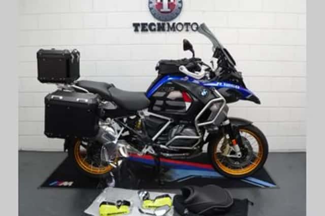 BMW R 1250 GS Adventure (2024) thumbnail 2