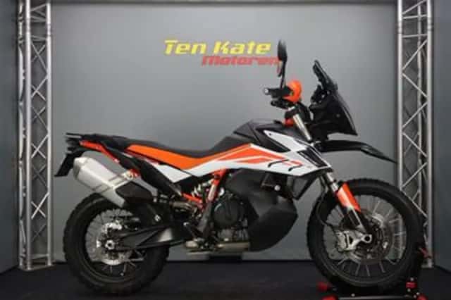 KTM 790 Adventure (2019) thumbnail 1