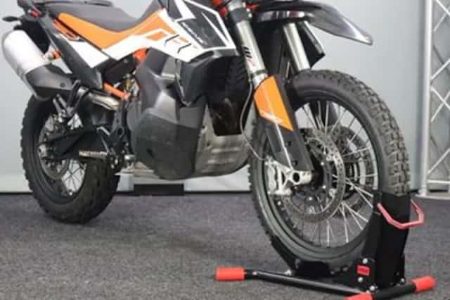 KTM 790 Adventure (2019) thumbnail 3