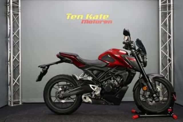 Honda CB125R (2024) thumbnail 1