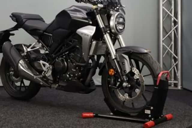 Honda CB300R (2019) thumbnail 4