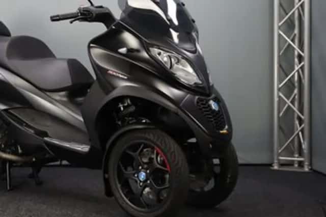 Piaggio MP3 500 (2020) thumbnail 4