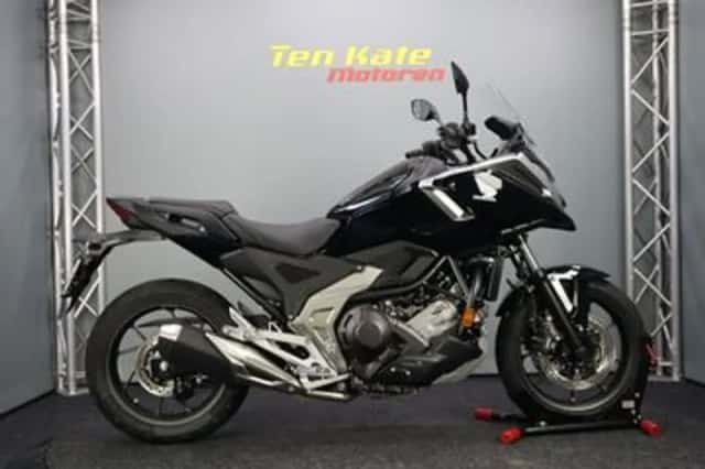 Honda NC750X (2026) thumbnail 1