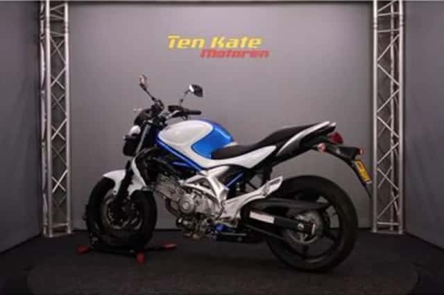 Suzuki SFV 650 Gladius (2009) thumbnail 6