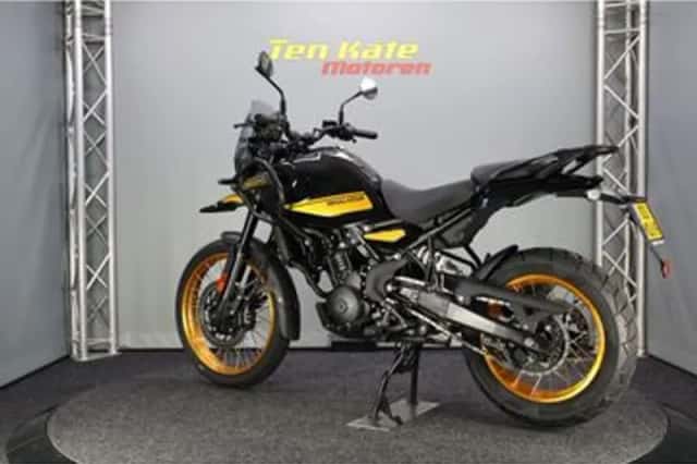 Royal Enfield Himalayan 452 (2026) thumbnail 6