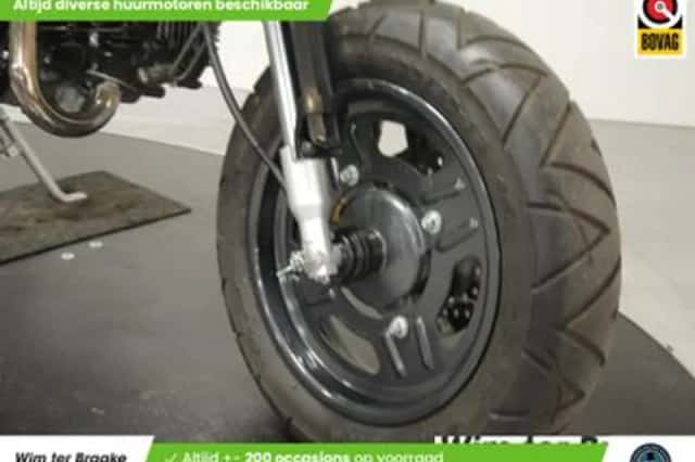 Kawasaki KSR 110 (2008) thumbnail 5