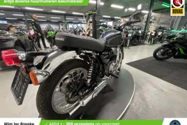 Kawasaki W800 (2023) thumbnail 3