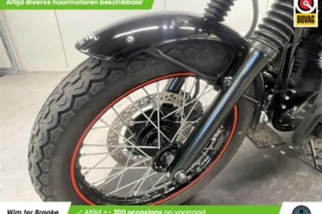 Kawasaki W800 (2014) thumbnail 4