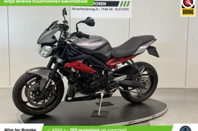 Triumph Street Triple (2014) thumbnail 1