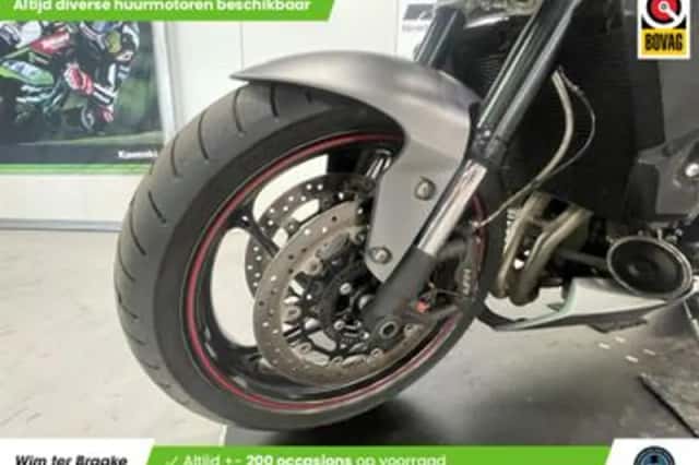 Triumph Street Triple (2014) thumbnail 4