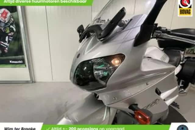 Yamaha FJR1300 (2001) thumbnail 5