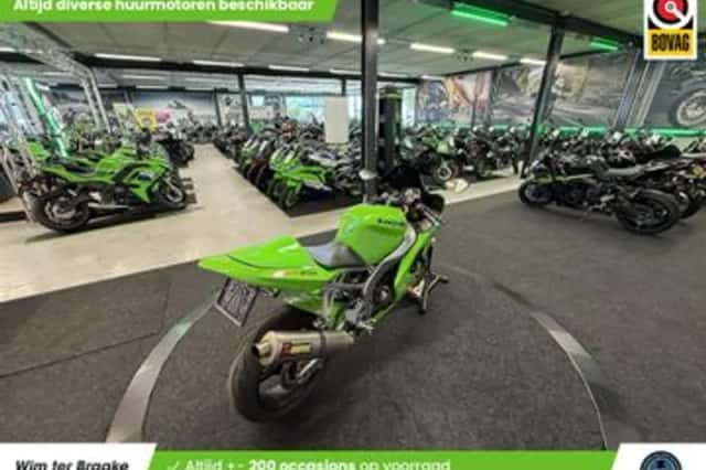 Kawasaki ZX 6RR (2003) thumbnail 3