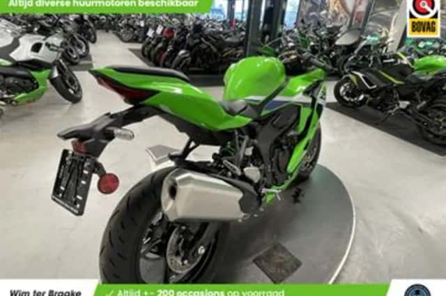 Kawasaki ZX 4 RR (2026) thumbnail 3