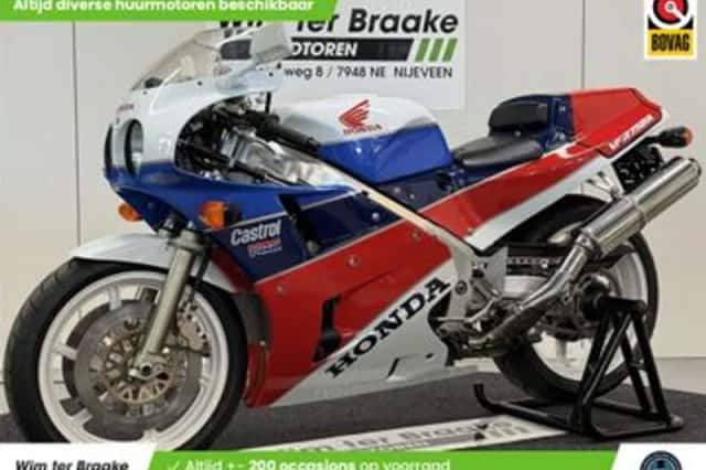 Honda VFR 750R RC30 (1991) thumbnail 1