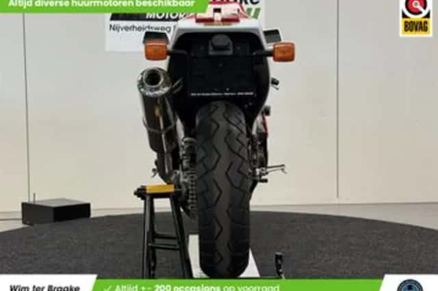Honda VFR 750R RC30 (1991) thumbnail 6