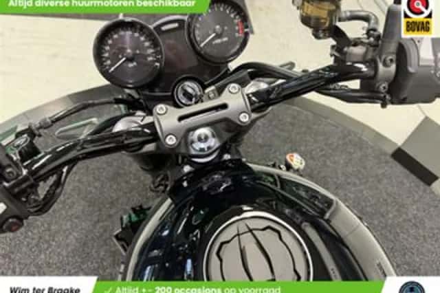 Kawasaki Z900RS (2026) thumbnail 2