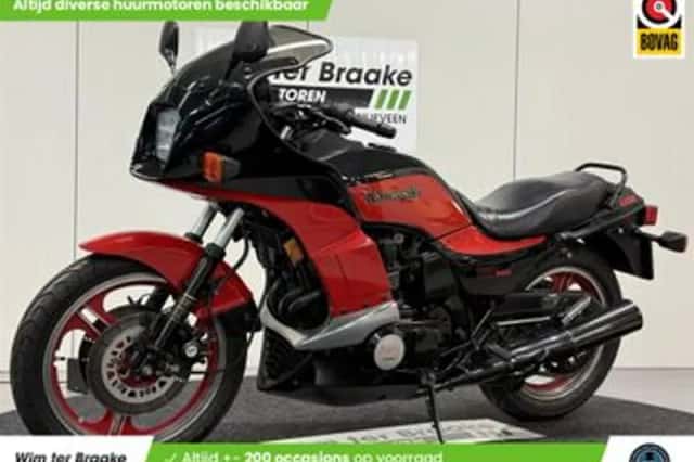 Kawasaki GPZ 750 (1985) thumbnail 1