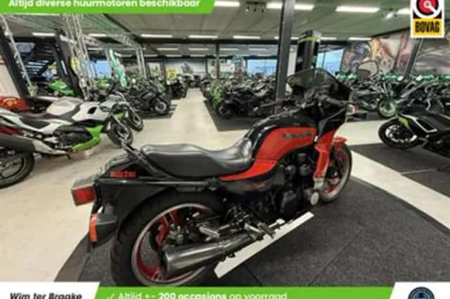 Kawasaki GPZ 750 (1985) thumbnail 3