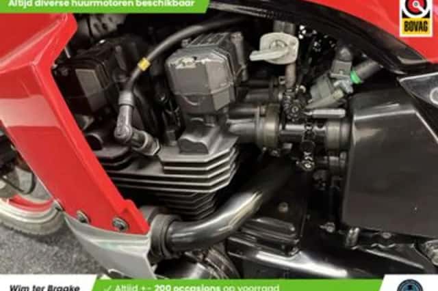 Kawasaki GPZ 750 (1985) thumbnail 6