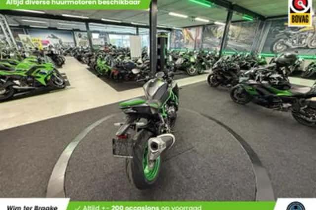Kawasaki Z H2 (2026) thumbnail 3