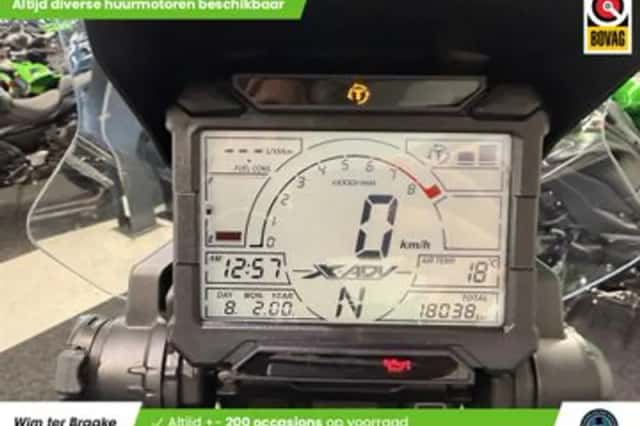 Honda X-adv 750 (2020) thumbnail 2