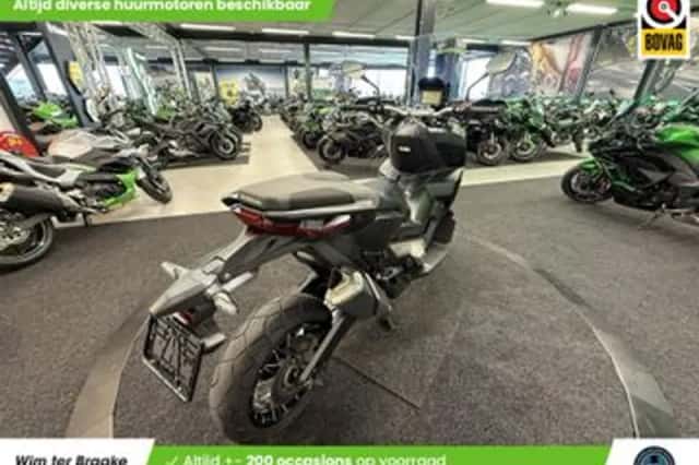 Honda X-adv 750 (2020) thumbnail 3