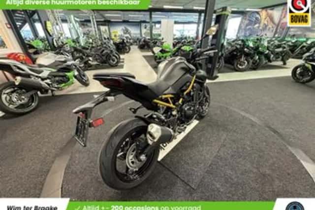Kawasaki Z900 (2026) thumbnail 3