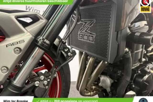 Kawasaki Z900 (2024) thumbnail 6
