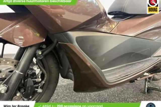 Honda PCX 150 (2016) thumbnail 6