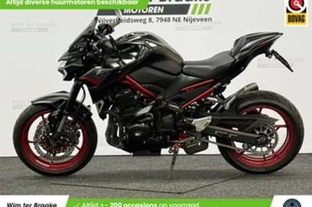 Kawasaki Z900 (2021) thumbnail 4